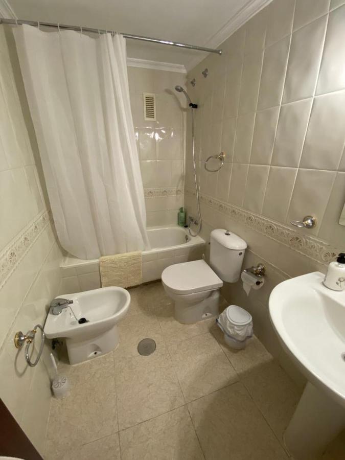 Apartamento Familiar En Barrio Reina Victoria Huelva Exterior photo